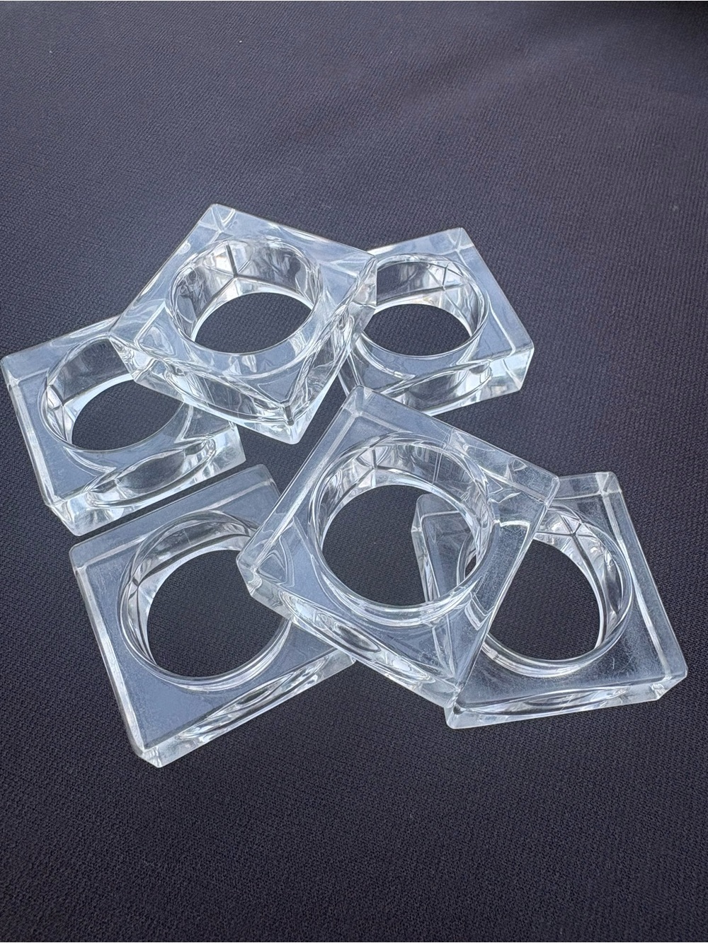 Set of 6 Clear Acrylic Lucite-Style Napkin Rings – Hollywood Regency - MCM - Picture 2 of 4
